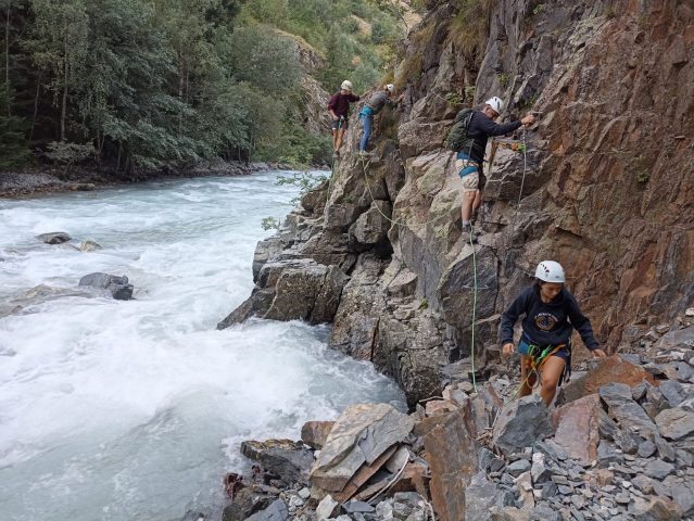 Via ferrata encadrée_Saint-Christophe-en-Oisans