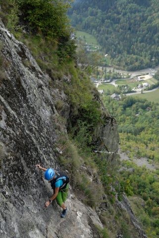 Via Ferrata Les Perrons – Niveau Sportif_Saint-Christophe-en-Oisans