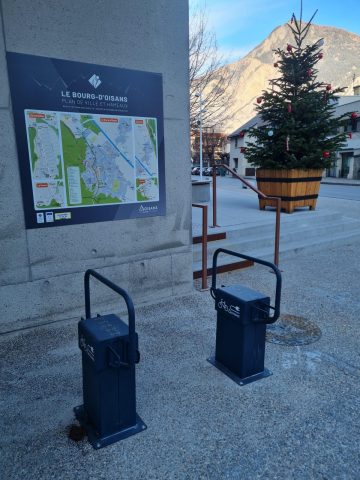 bornes de recharge 2 roues – Maison de l&rsquo;Oisans_Le Bourg-d&rsquo;Oisans