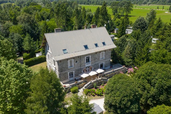 Camping Le Château de Rochetaillée au Bourg d&rsquo;Oisans
