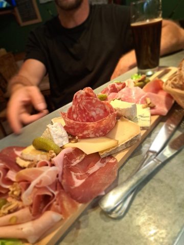 Bar à manger aux 3 nains_Le Bourg-d&rsquo;Oisans