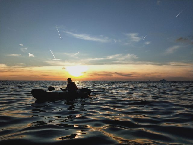 Initiation packraft (kayak gonflable)